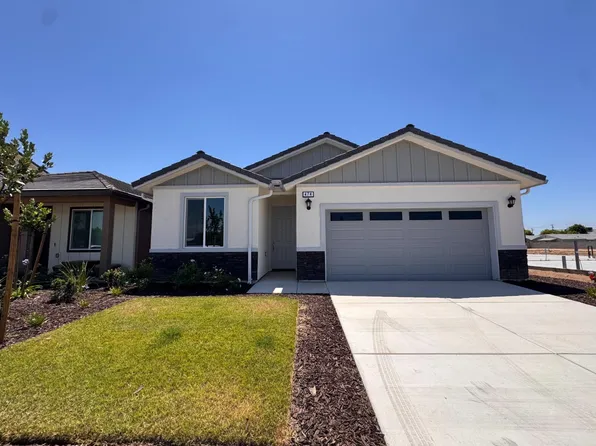 474 W Windsor Ave, Clovis, CA 93612
