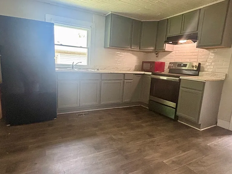 2209 Delta Pl — Photo 6