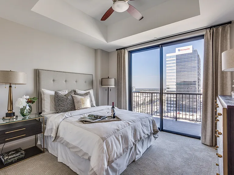 Modern Bedroom Retreat