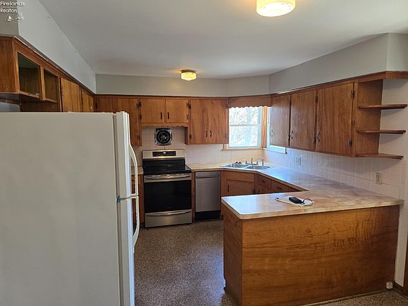5th image of 267 Milan Ave