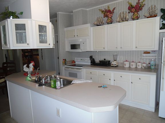 4th image of 8065 W Coconut Palm Dr