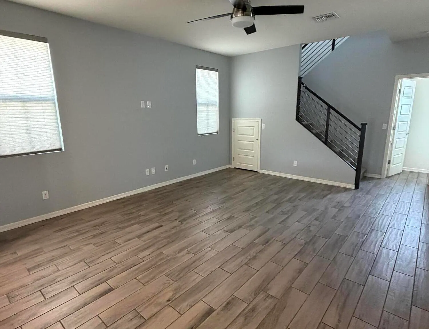 3 bed, 2.5 bath, 1966 sqft, $2,700 — Photo 4