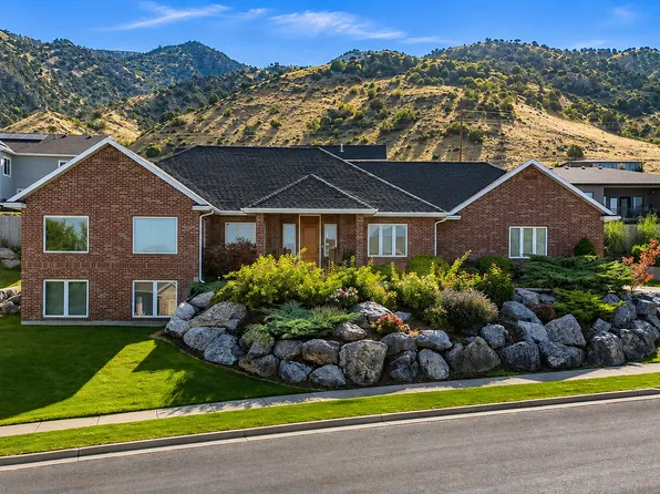770 Eagleview Dr, Providence, UT 84332