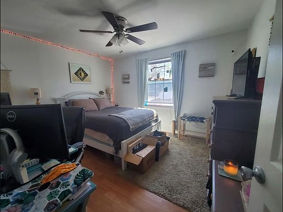 4th image of 2415 Frankford Ave