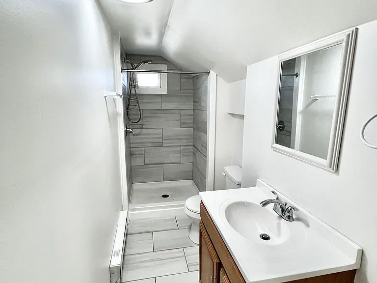 37 Hamilton Ave — Photo 5