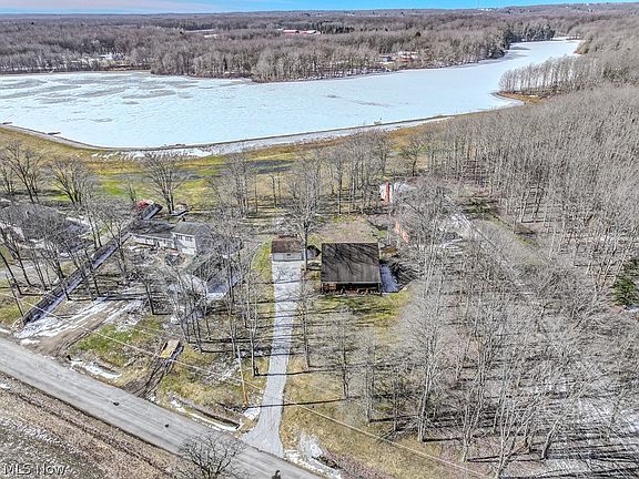 3rd image of 8494 Murphy Rd