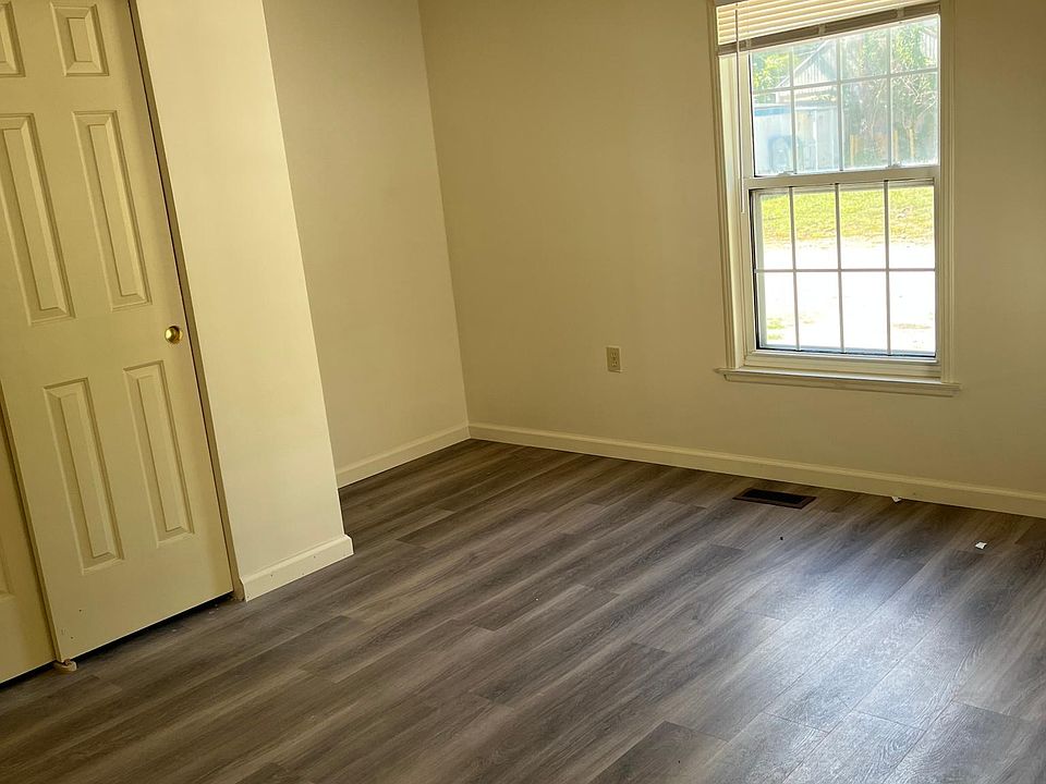 936 Main St Winsted CT Zillow