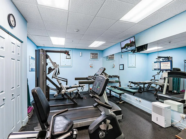 5420 N Ocean Dr #1705 — Photo 38