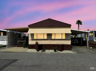 21 Fernwood Ln, Bakersfield, CA