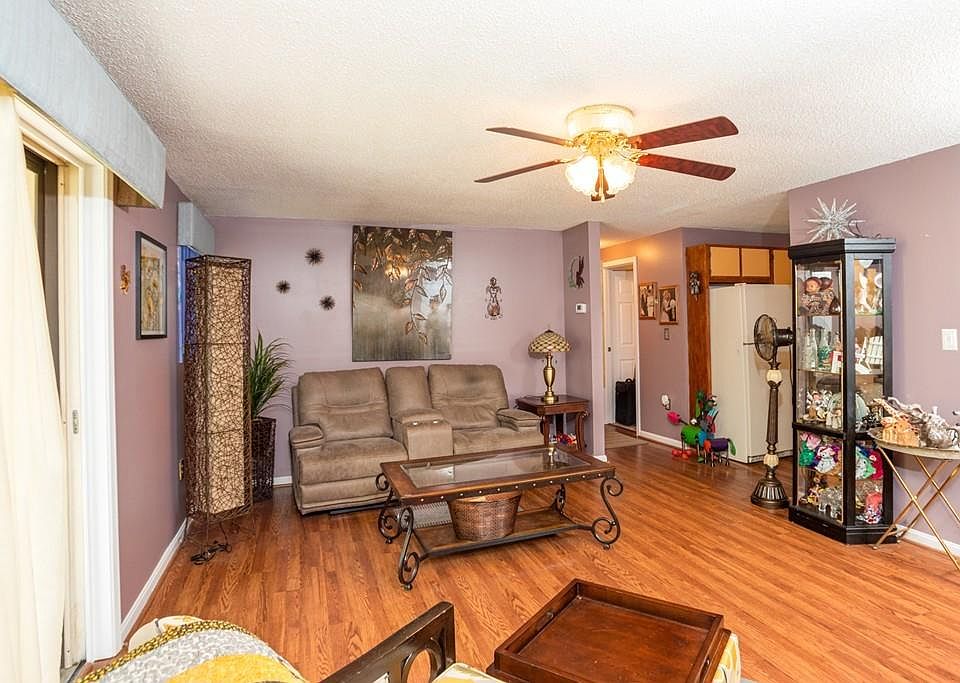 1st image of 15 Bourbon St APT 65