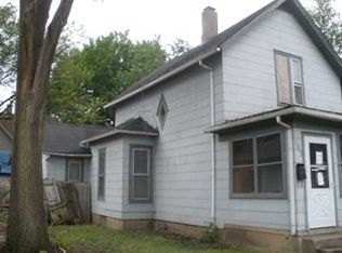 163 Washburn St, Elgin, IL 60123