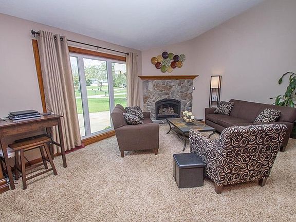 5th image of 12203 Padua Dr E