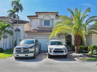 10913 NW 67th St, Doral, FL 33178