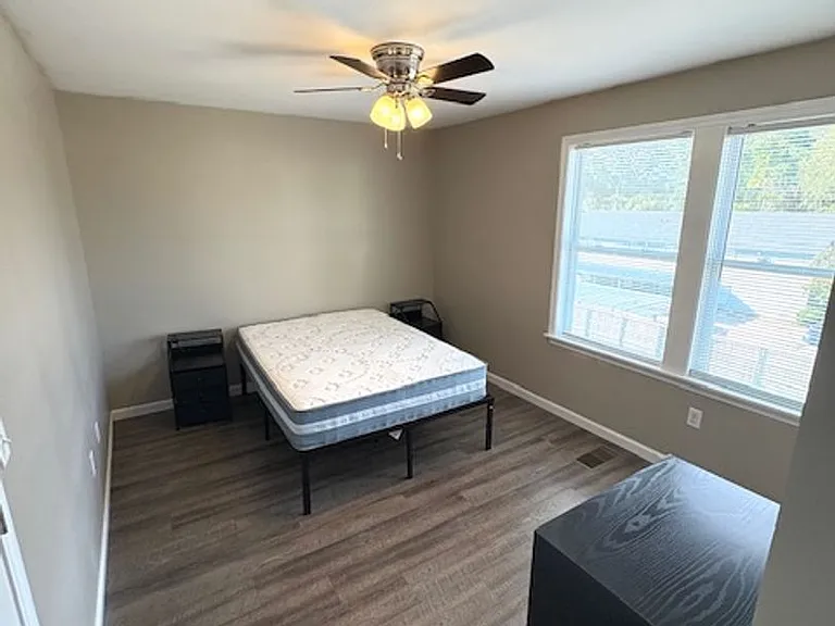 613 Brister St #103 — Photo 18