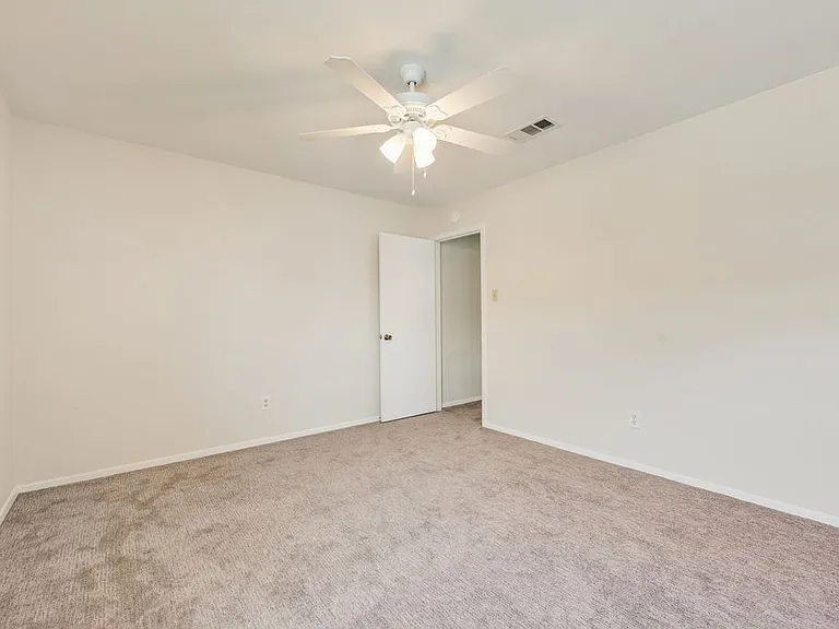 105 Wildwood Ct #UNITB — Photo 12