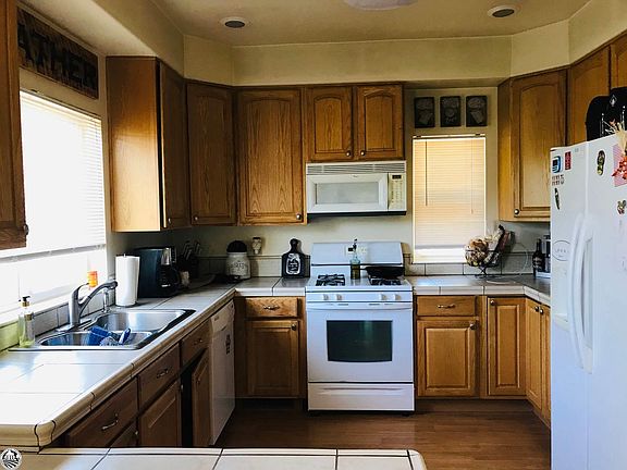 5th image of 500 Arbona Cir N