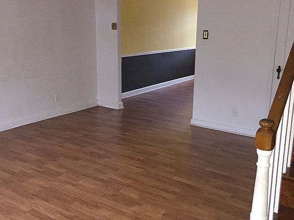 3rd image of 6657 Tackawanna St
