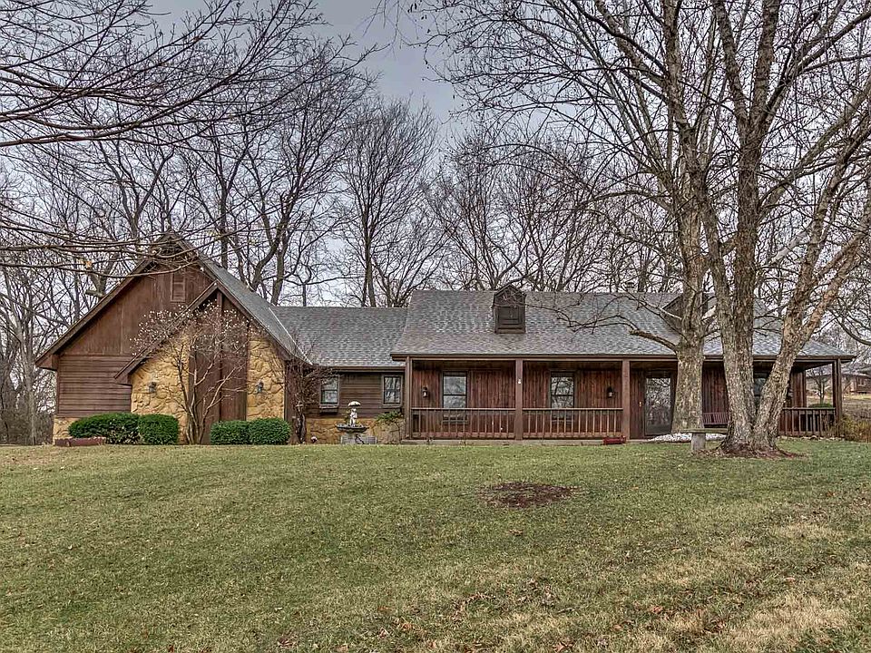 1st image of 7821 Holliday Dr