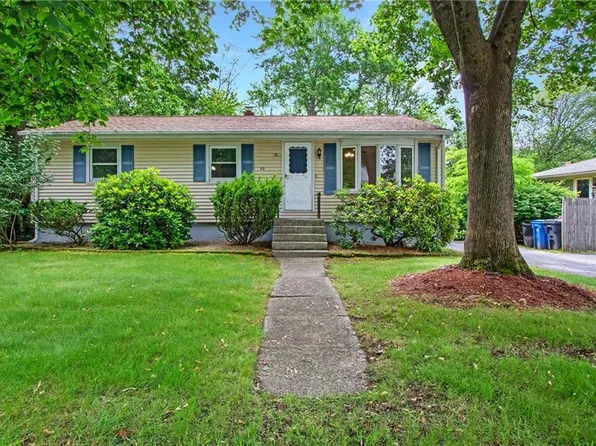 52 Kay St, Cumberland, RI 02864