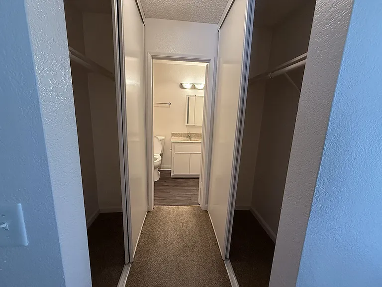 Shasta Terrace — Photo 6