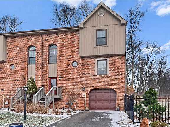 2nd image of 445 Shady Ridge Dr