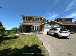 152 Rainbow Dr, Vaughan, ON L4L 2K7