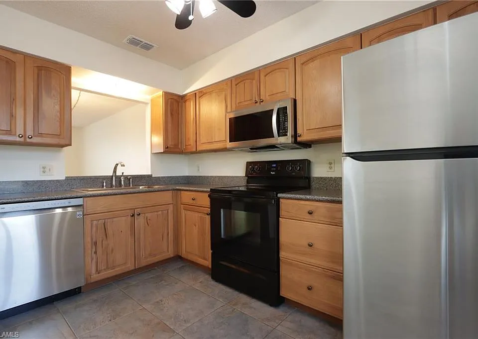 25484 Cockleshell Dr #901