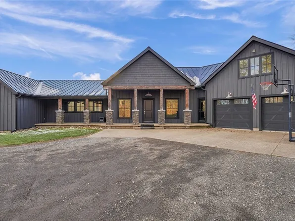 5805 Humphrey Rd, Great Valley, NY 14741