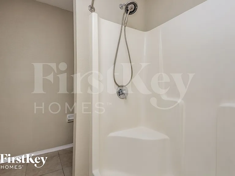 157 Oak Crossing Blvd — Photo 8