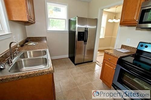 4th image of 2232 Aubrey Ct
