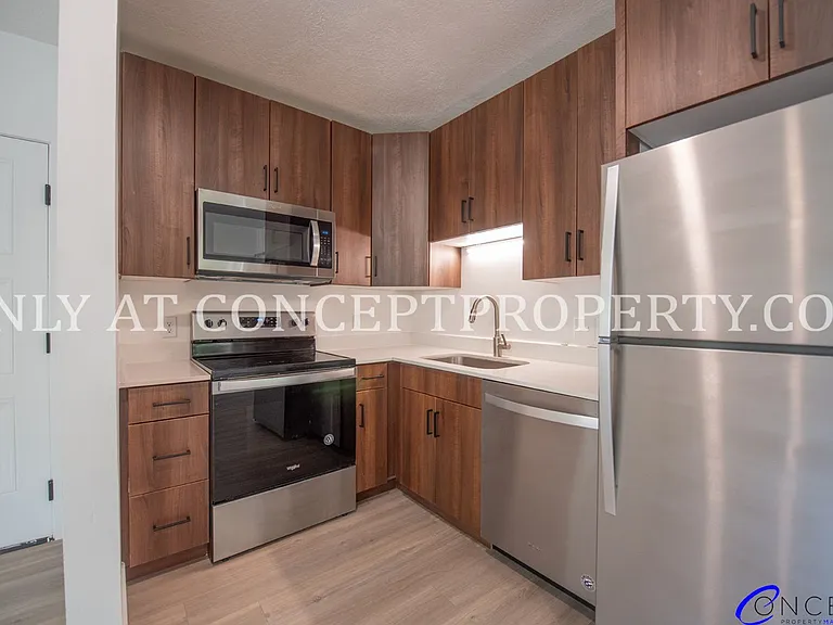 Stratton — Photo 68