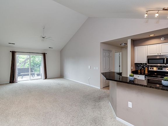 3rd image of 8530 Greenway Blvd Unit 315