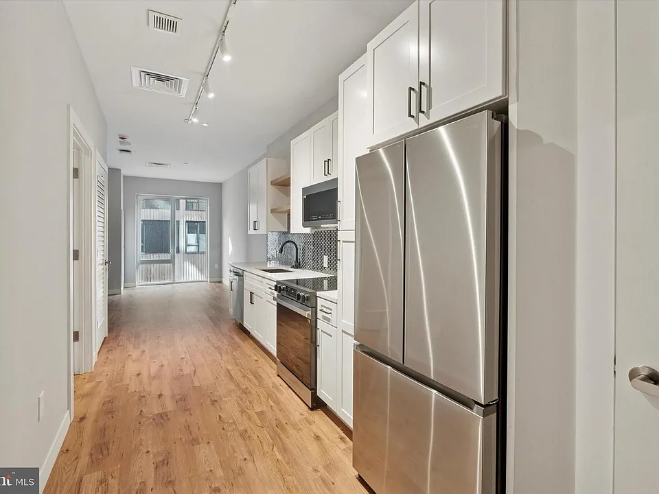1219-23 Constitution Ave #2574