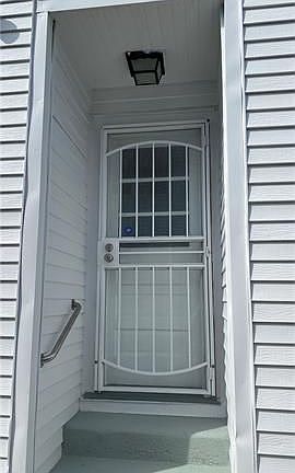 3rd image of 4008 Piedmont Dr