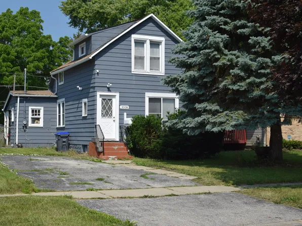 3008 Ezra Ave, Zion, IL 60099