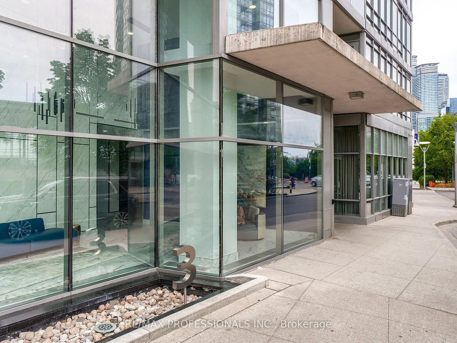 2 bed, $2,975 — Photo 2