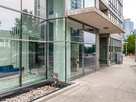 2nd image of 3 Navy Wharf Ct #2603