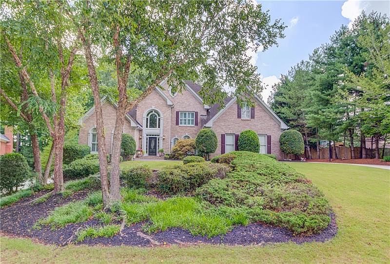 1st image of 1372 Stratford Hall Ct