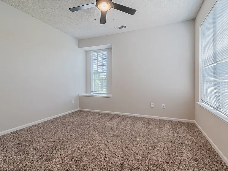 The Berkeley At Southpoint — Photo 49