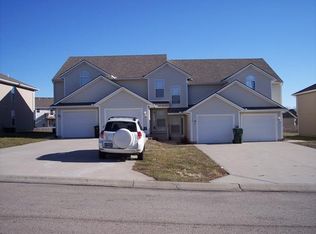 1209 Pebblecreek Dr APT B, Warrensburg, MO 64093