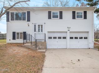 4222 Fireside Ave, Portage, MI