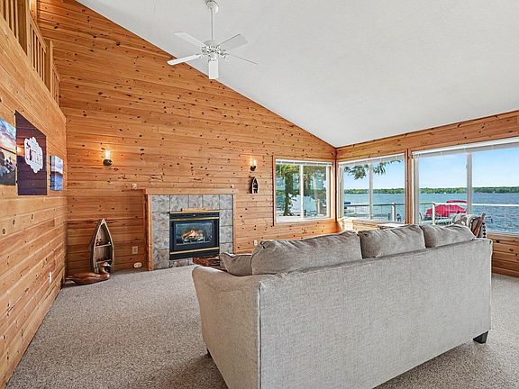 4th image of 4791 E Shore Dr NE