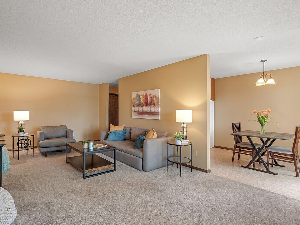 1st image of 4101 Parklawn Ave APT 302
