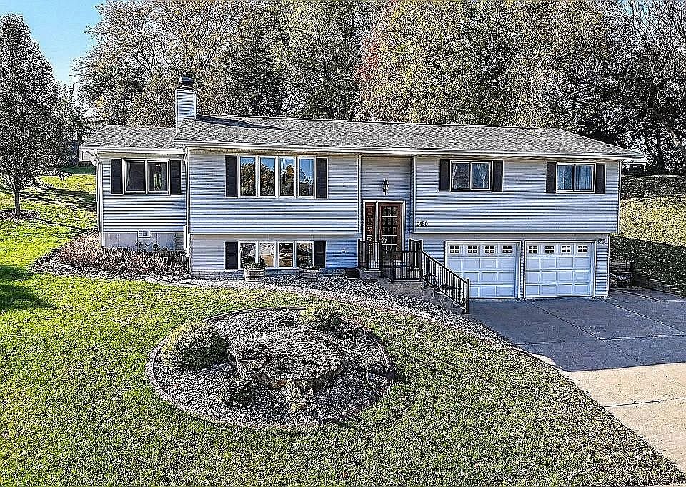 1st image of 2450 Palomino Cir