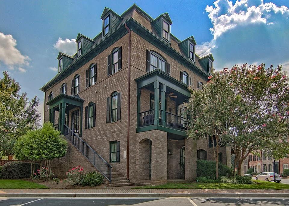 1st image of 4380 Bridgehaven Dr SE #11