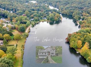 530 Lakeview Dr, Fairfield, CT 06825