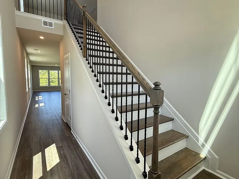 749 Count Fleet Ct — Photo 5