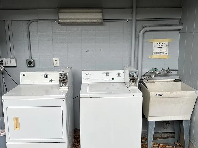 Coined Washer & Dryer