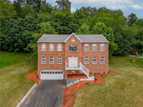 302 Cosette Dr, Cranberry Township, PA 16066