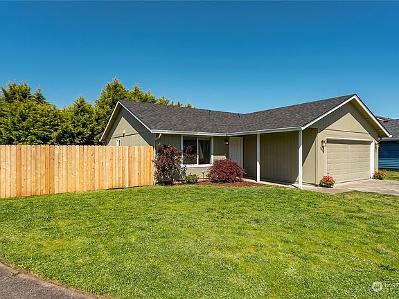 2nd image of 7414 NE 161st Place